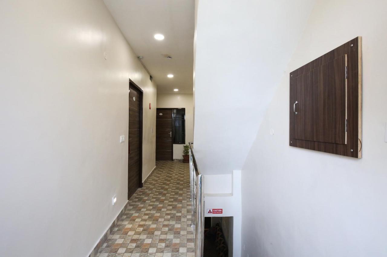 Oyo 9732 Amar Motel Nayagaon Exterior photo